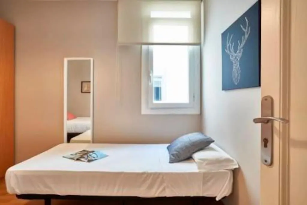Bebarceloner Eixample Apartments - 4 Bedrooms 0*, Barcelona