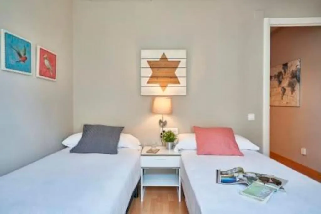 Bebarceloner Eixample Apartments - 4 Bedrooms  Barcelona